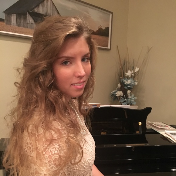 Meet your Posher, Tanya - Picture 1 of 1